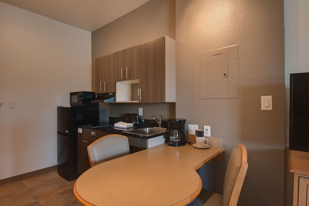 Studio6 Brownsville, TX 40/62