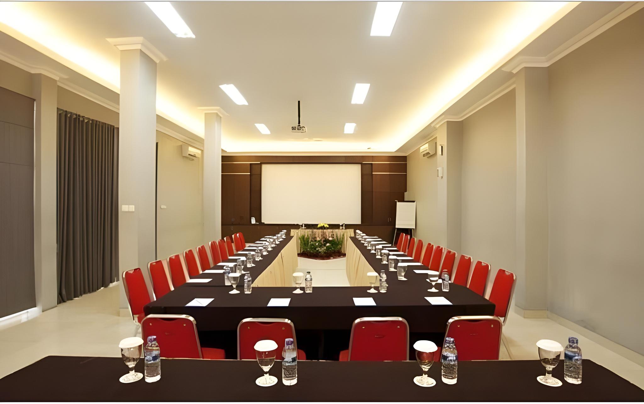 Rosalia Indah Hotel 14/17