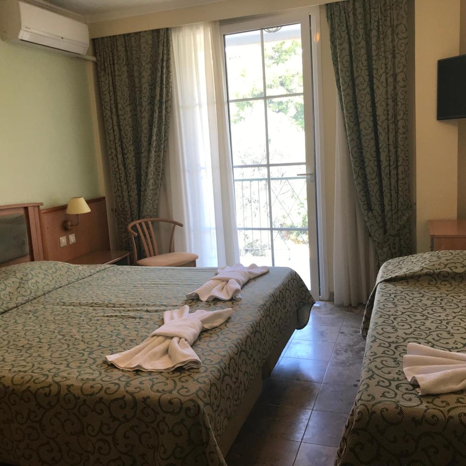 Tolon Holidays 16/56