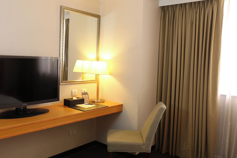 Fuward Hotel Tainan 57/64