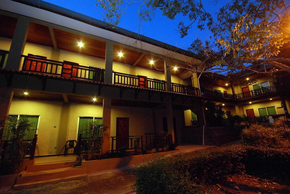 Tioman Dive Resort 1/43
