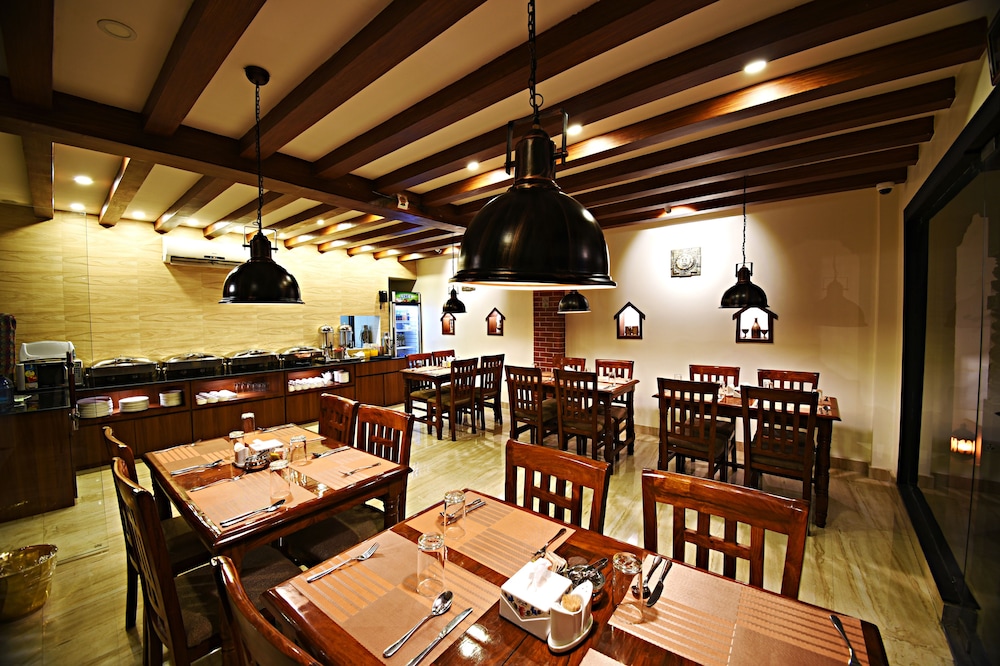 Kumari Boutique Hotel 33/50