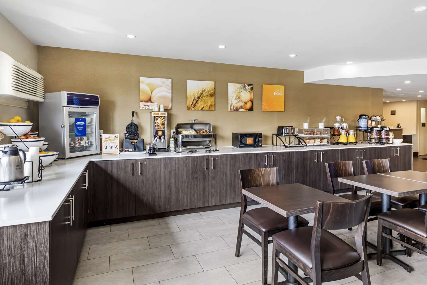 Comfort Inn Windsor, ON 7/10