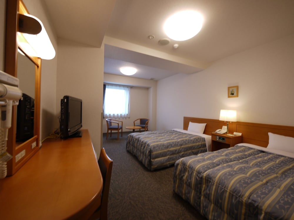 Hotel Route-Inn Niihama 11/63