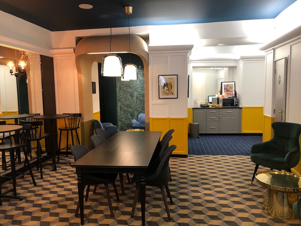 Ibis Styles Paris Cadet Lafayette 27/50