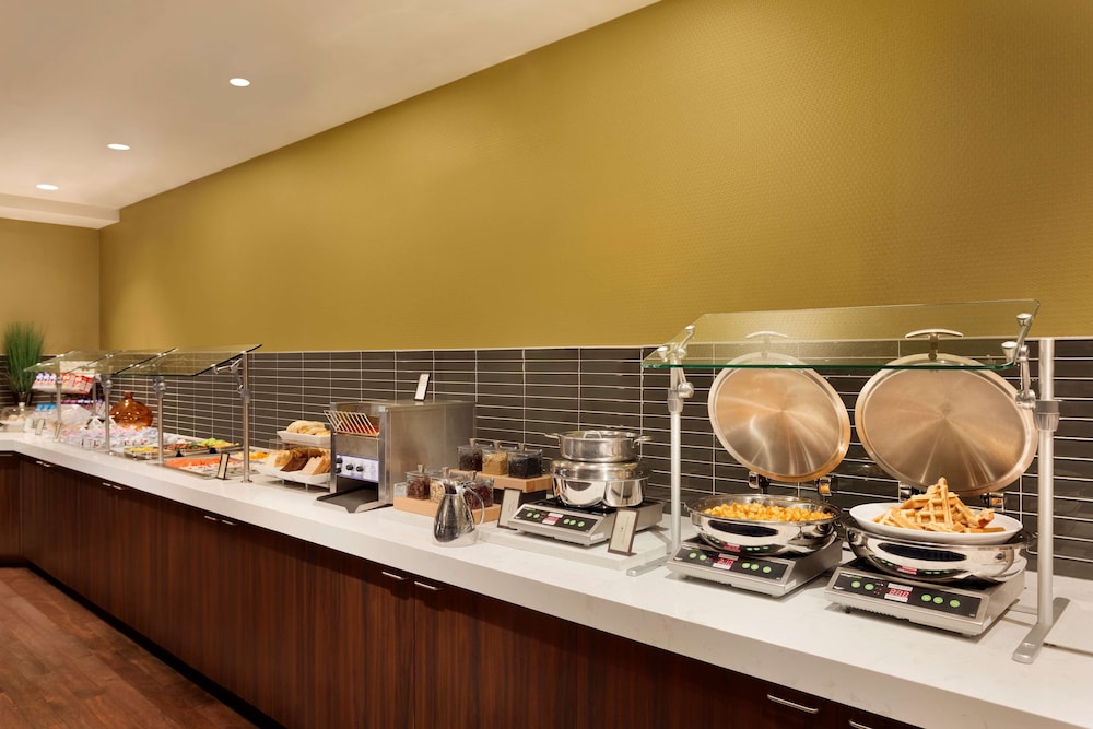 Hilton Vancouver Airport 53/59