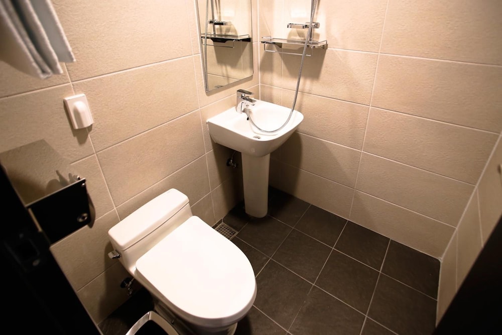 Hotel Iam - Hostel 50/50