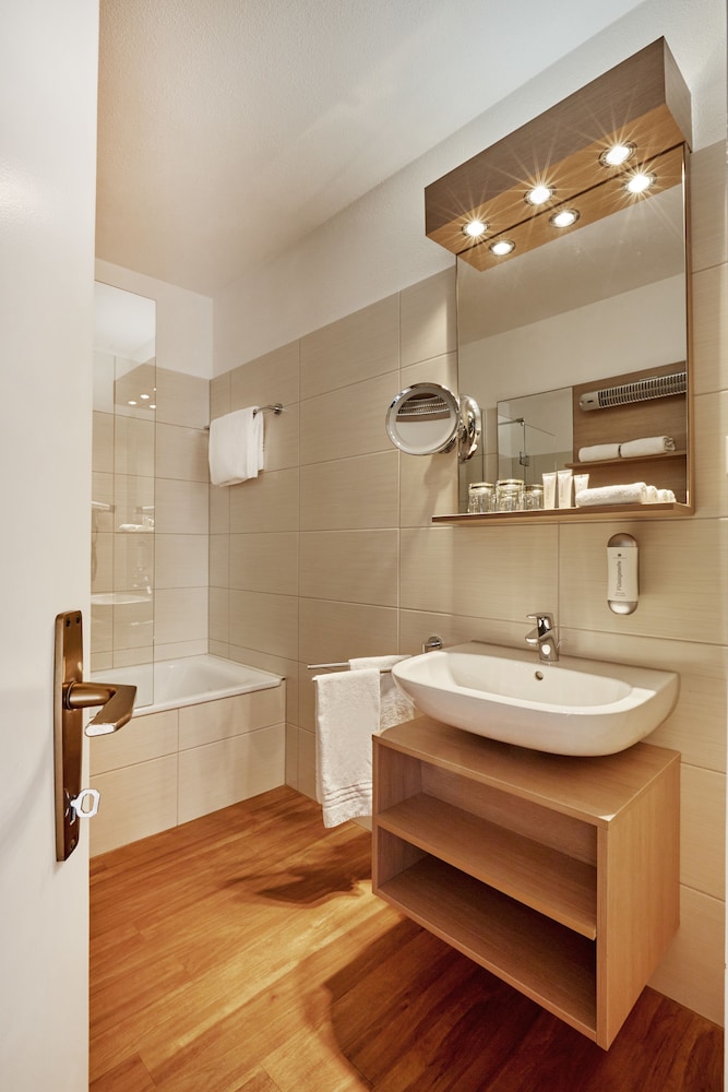 H4 Hotel Arcadia Locarno 49/79