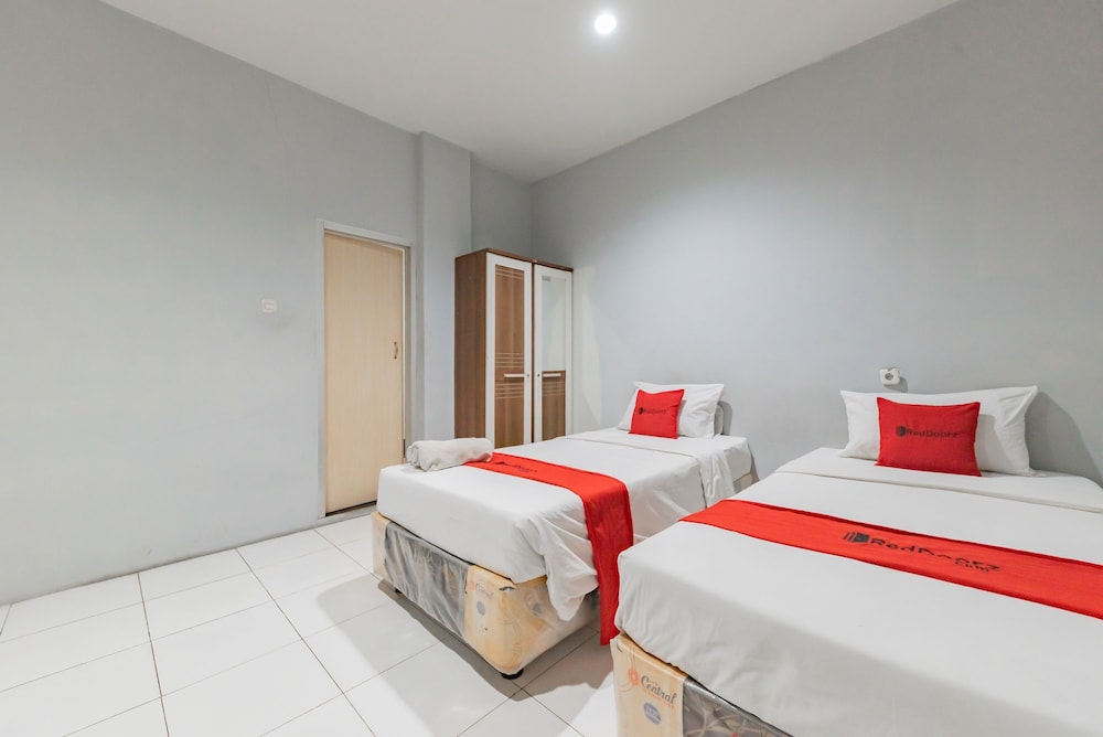 Reddoorz Pelajar Pejuang 3 7/33