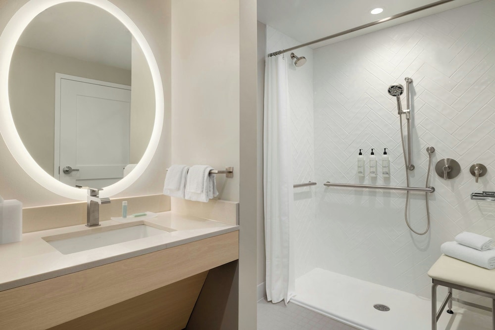 TownePlace Suites by Marriott Williston 34/42