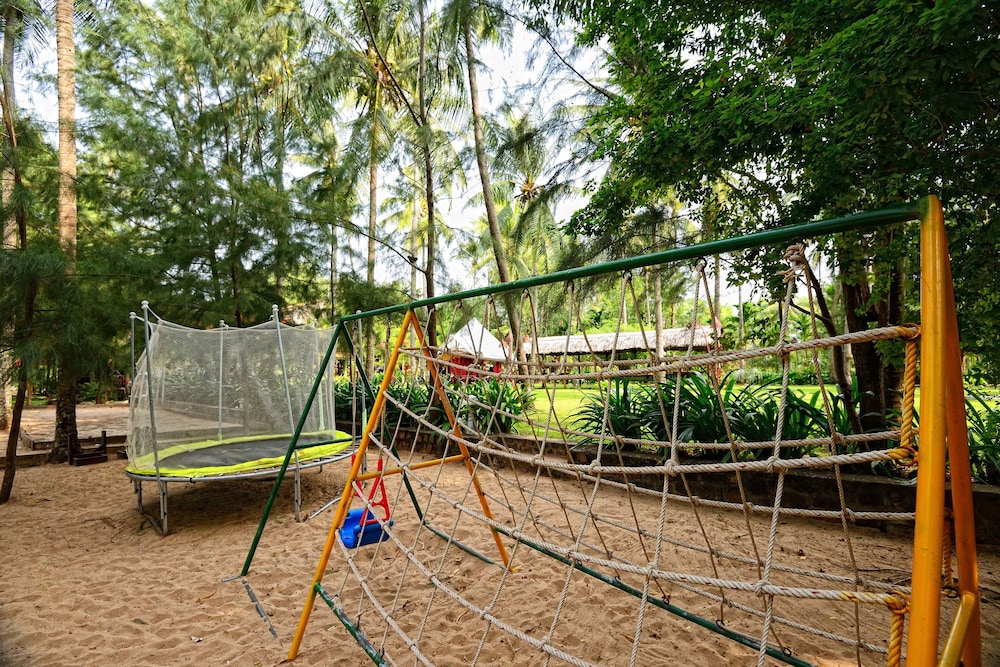 Nataya Roundhouse Coral Bay Resort and Spa 18/51