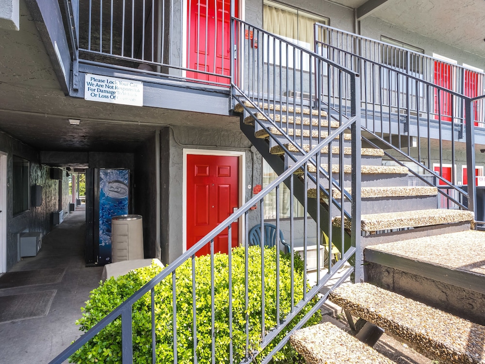 Motel6 Fort Worth, TX - East 40/45