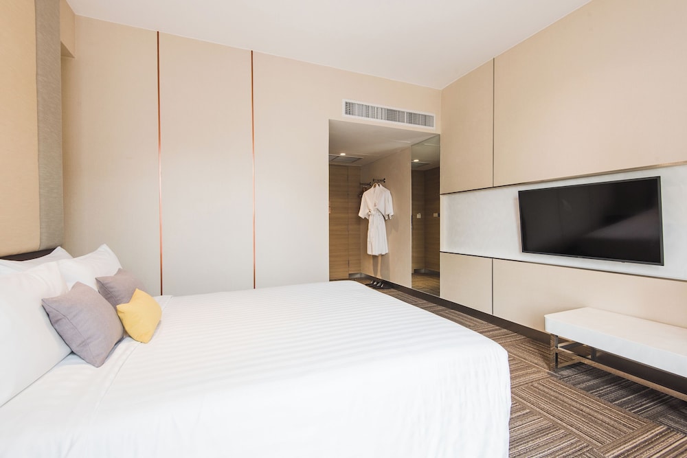 Two Three a Homely Hotel 23/68