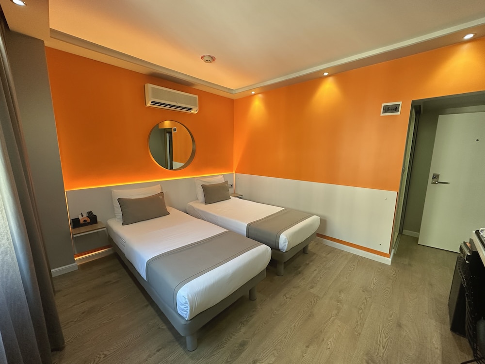 Standard, Double or Twin Bed