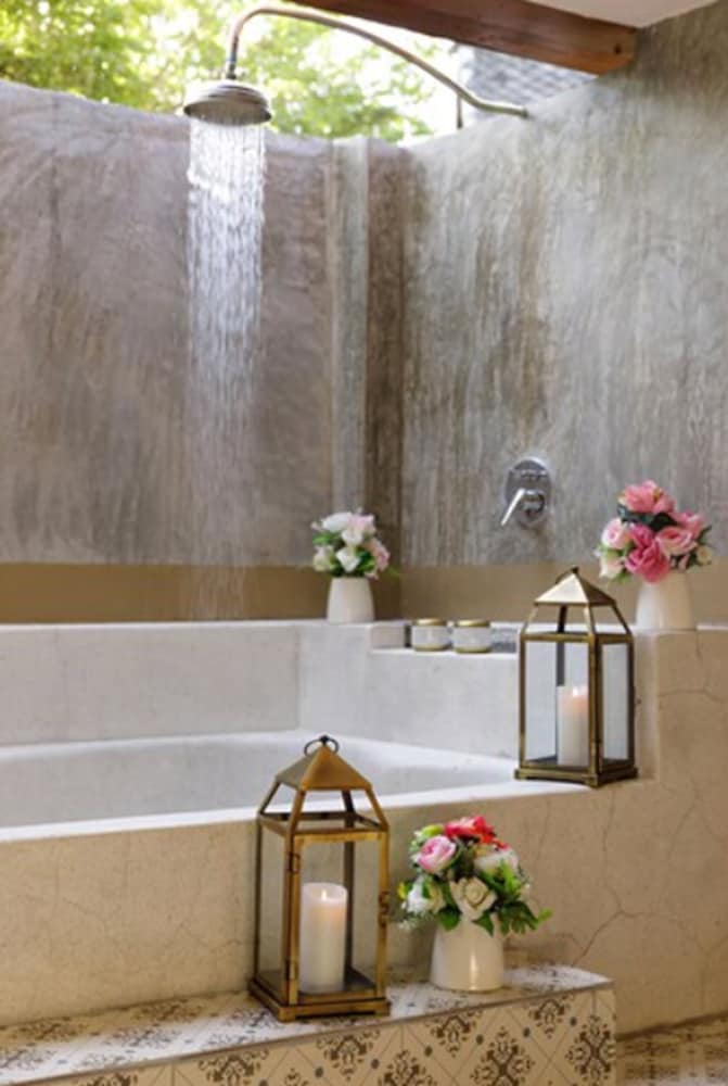Phowadol Resort Spa 11/69