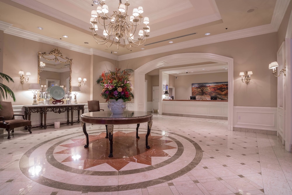 La Grande Residence at the Sutton Place Hotel 6/45