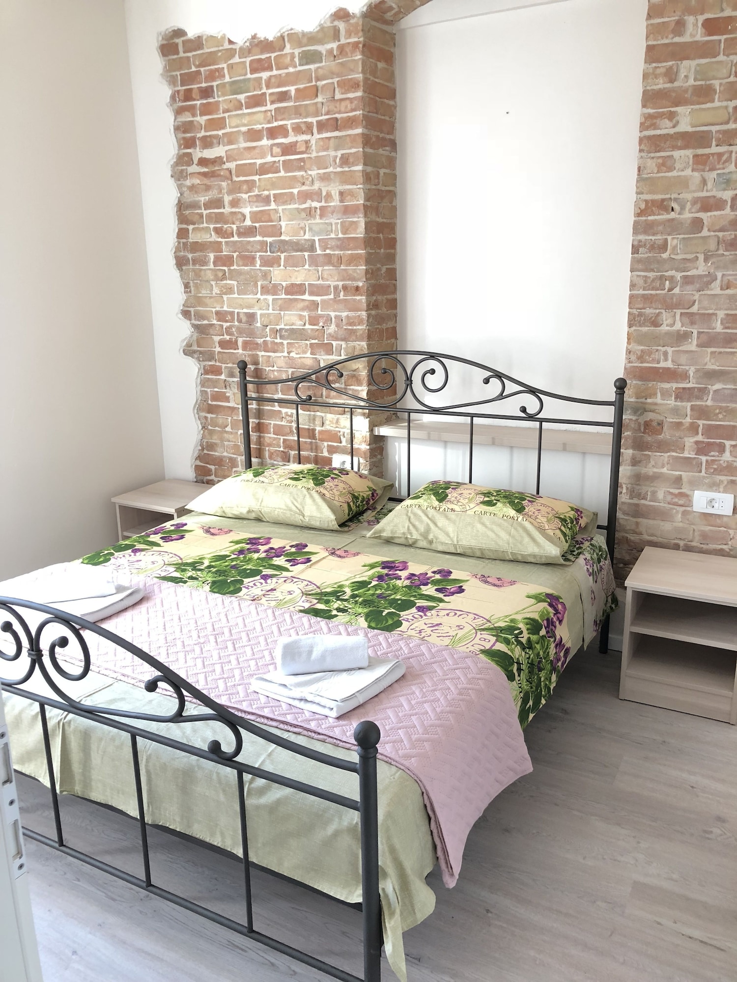 1 BEDROOM, APARTMENT
