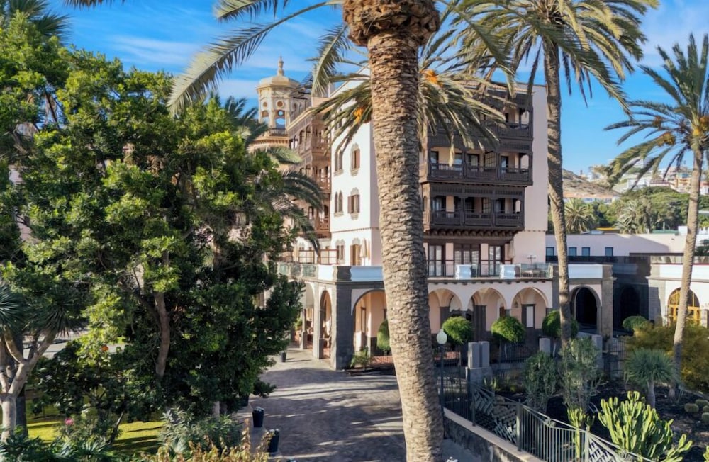 Santa Catalina, a Royal Hideaway Hotel 65/73