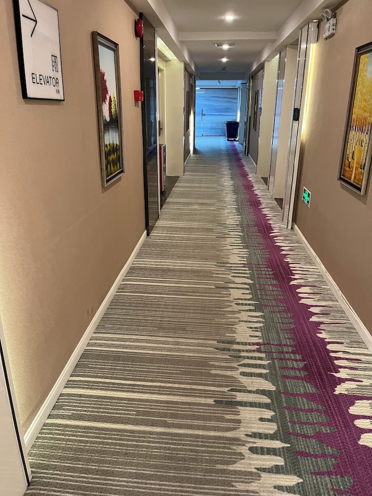 Xana Lite Hotel (Guangzhou Dongxiaonan Metro Station Shixi) 52/58
