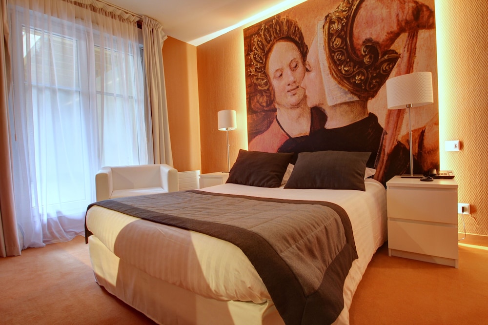 COMFORT, DOUBLE BED