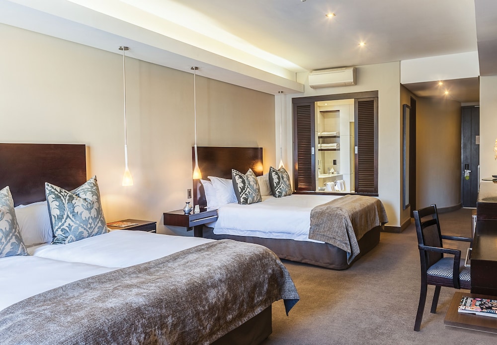 The Fairway Hotel Golf Resort 17/71