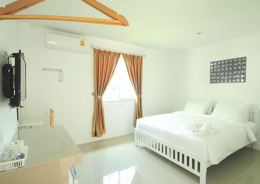 Montara Hotel & Resort Korat 15/30