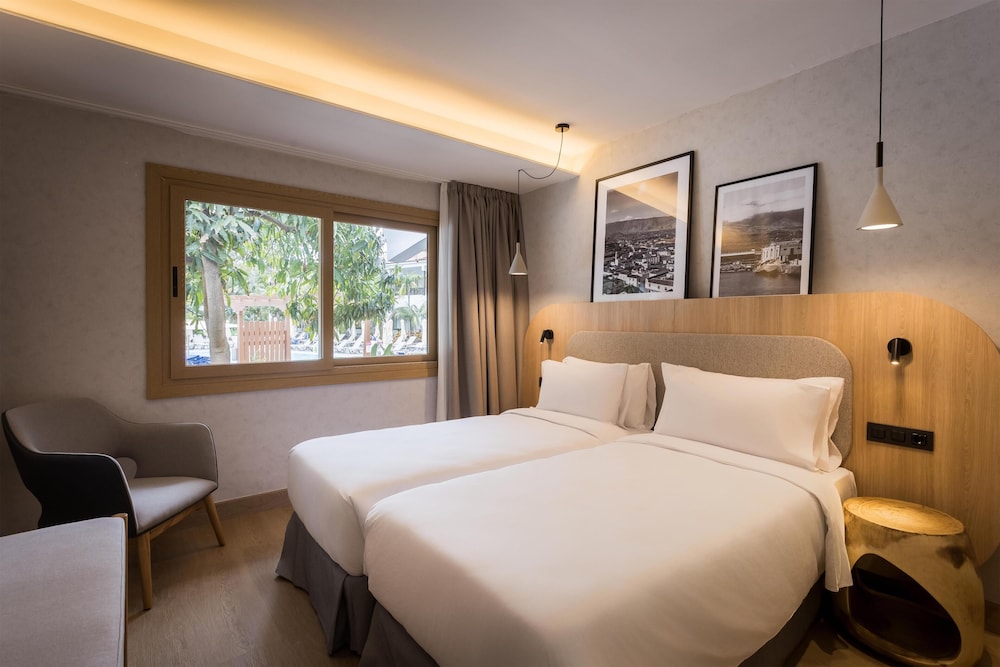 Hotel Parque San Antonio 27/75