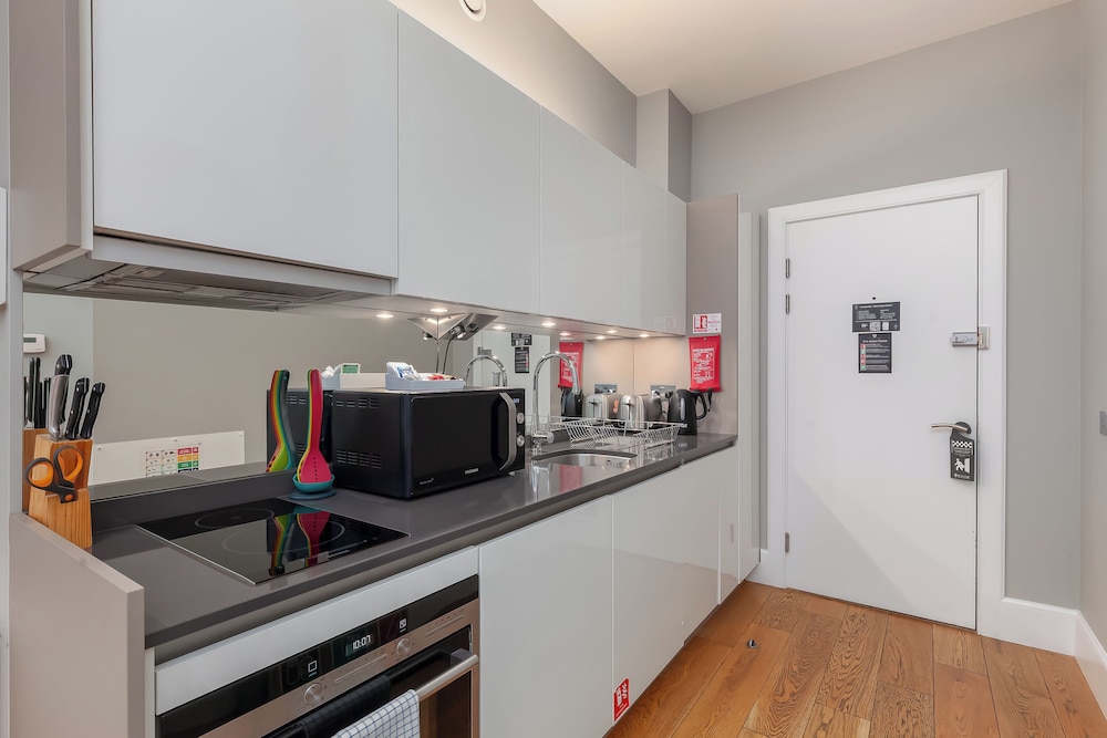 Destiny Scotland - St. Andrew Square Apartments 4/50