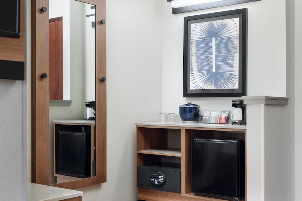 Hyatt Place Grand Rapids-South 63/67