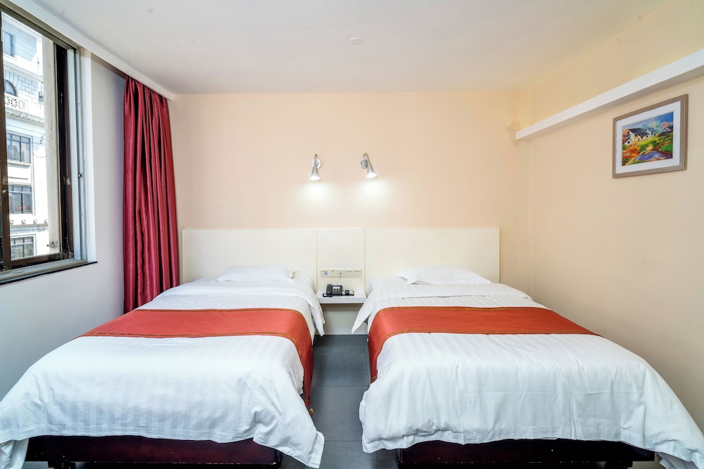 LN White House Hotel 33/48