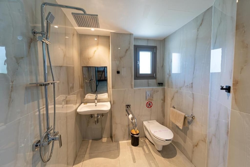 Niso Skiathos 100/103