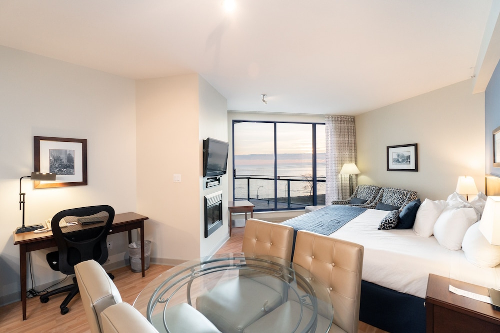 Ocean Promenade Hotel 45/69