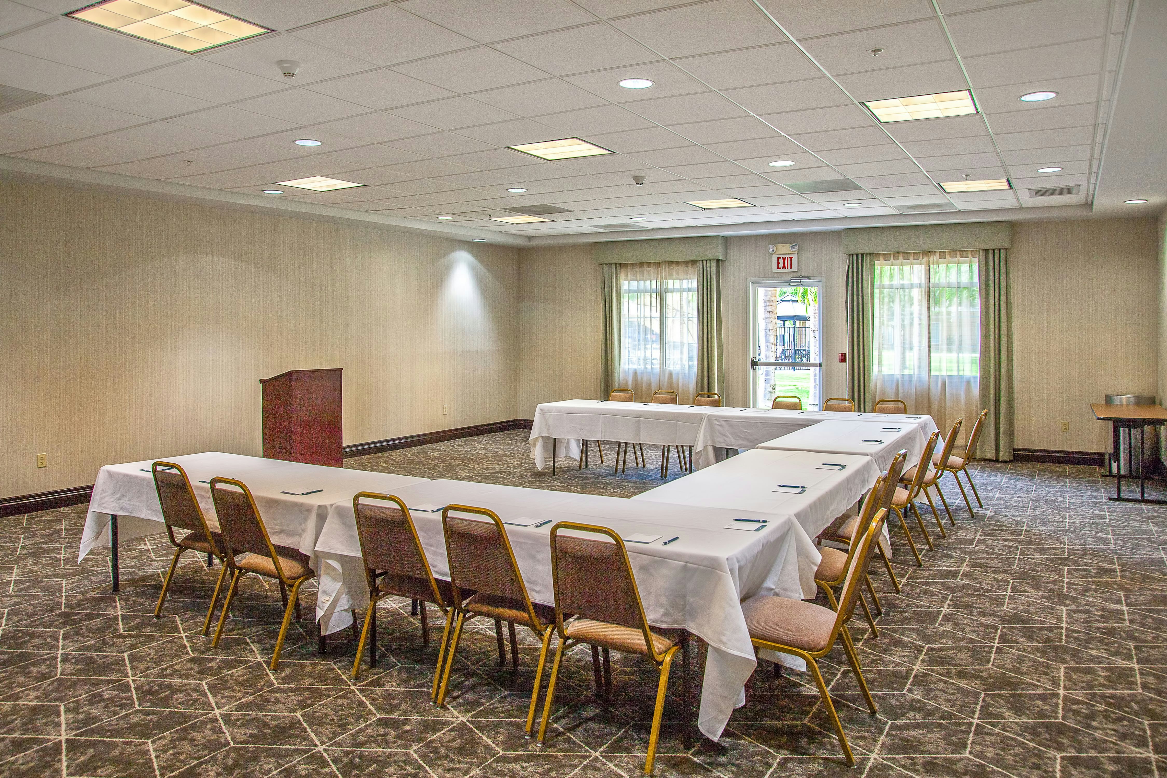 Homewood Suites By Hilton Bakersfield 56/70