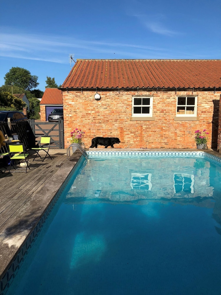 Newsham Grange Farm Bed and Breakfast 2/36