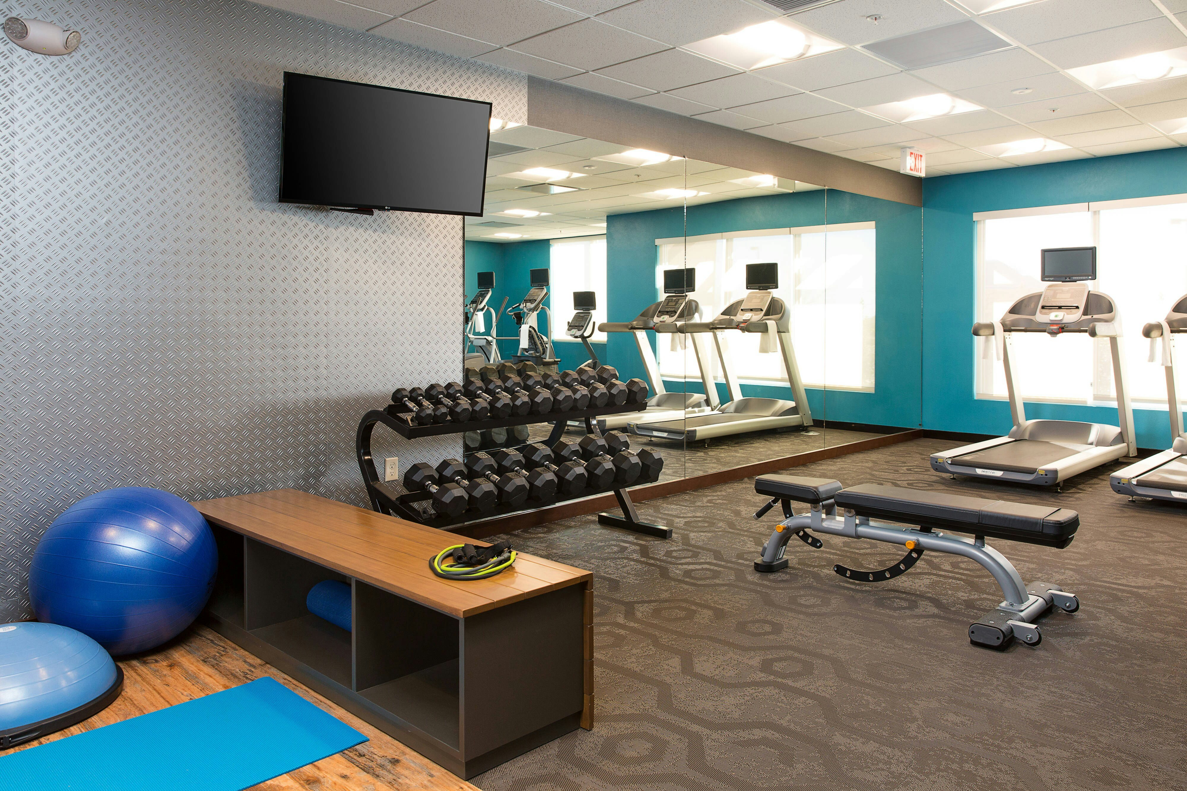 Fairfield Inn And Suites By Marriott Sacramento Folsom 8/14