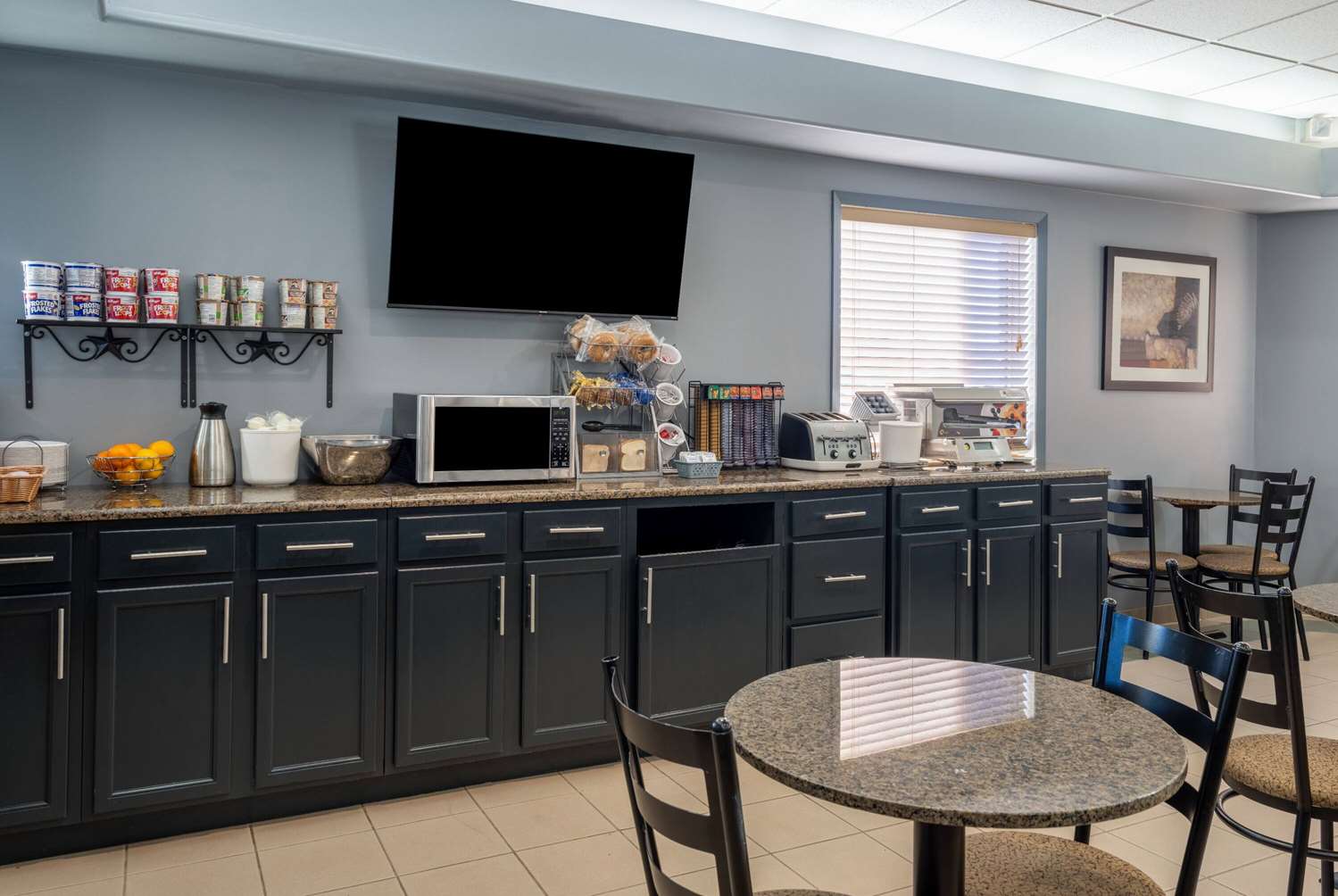restaurant cafeteria