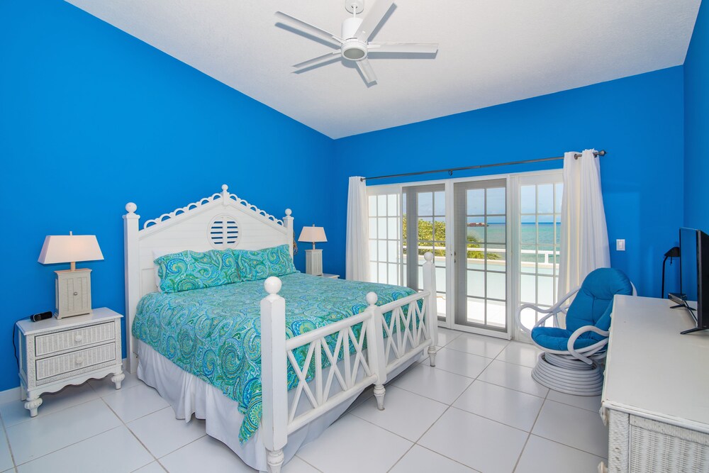 Grandview Condominiums 27/79