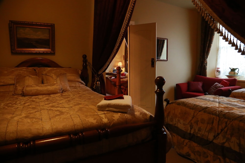 BLAKES MANOR DELORAINE 26/69