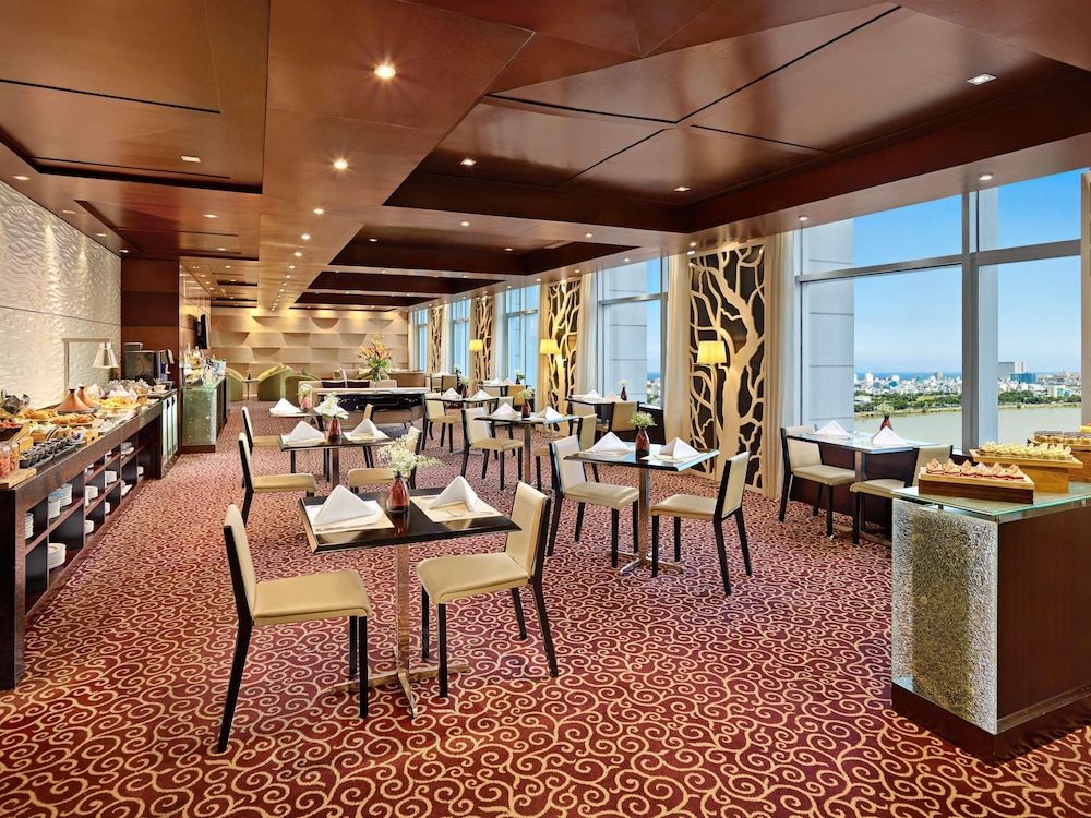 Grand Mercure Danang 58/69