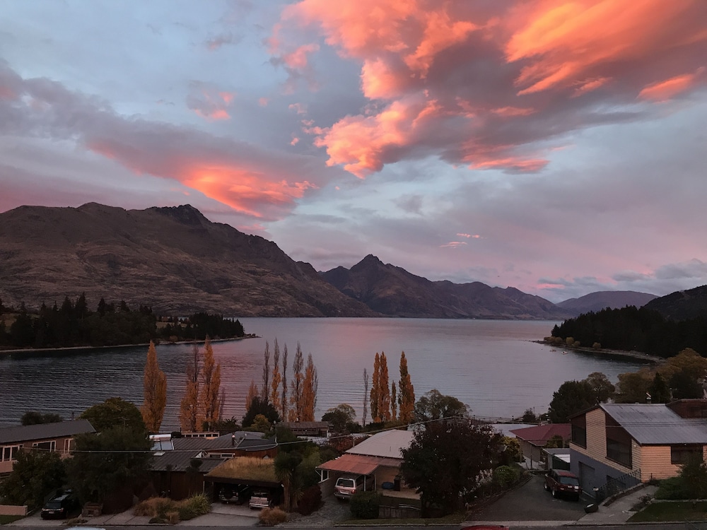 Earnslaw Lodge 44/50