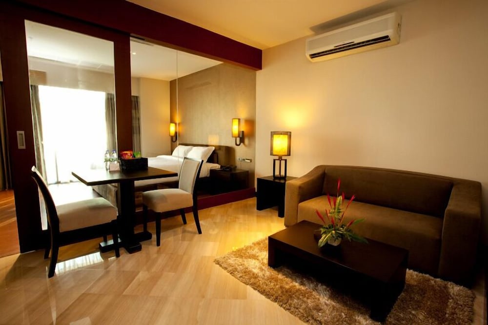 Sukhothai Hotel and Residence Ratchada 49/61