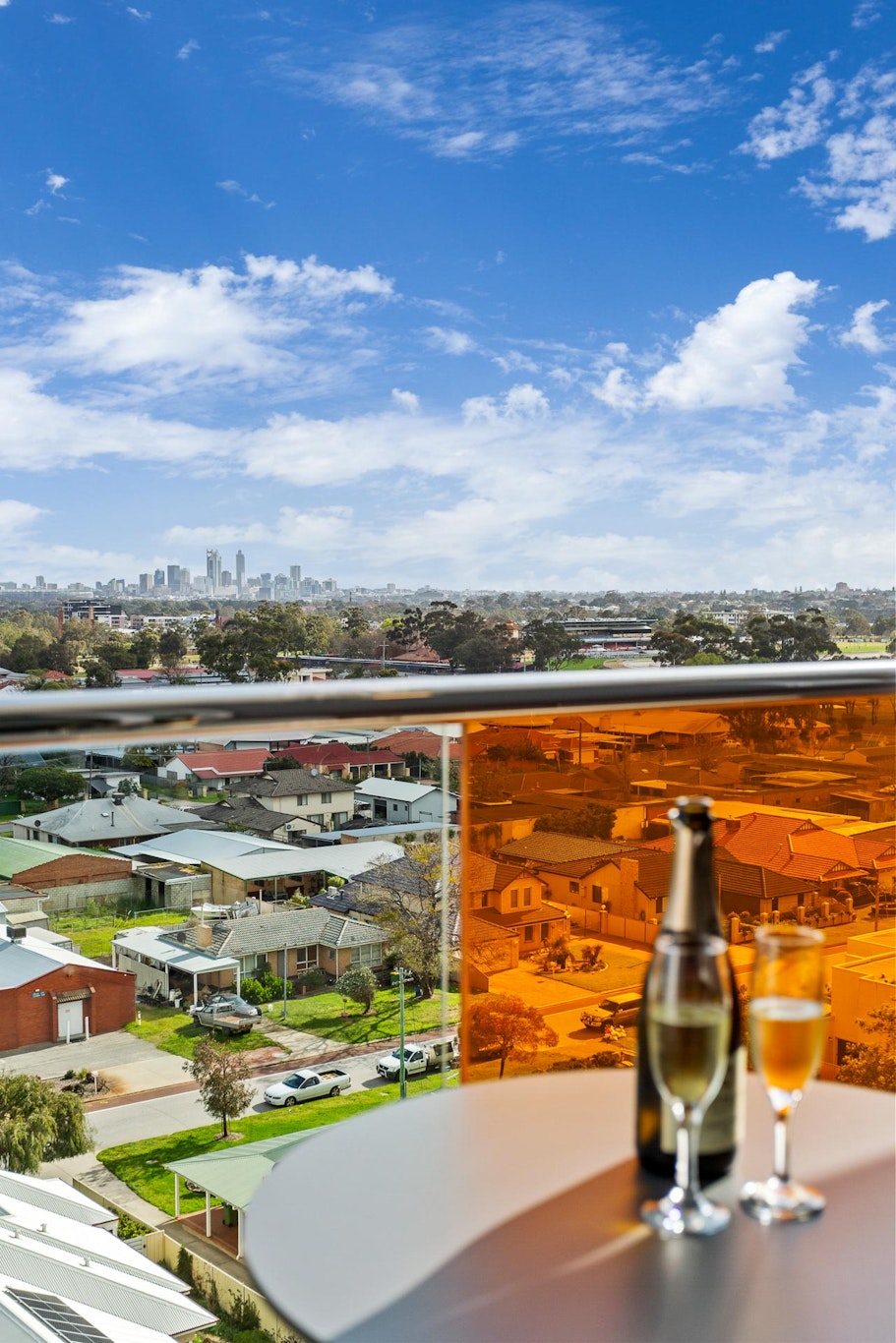 Quest Perth Ascot 20/24