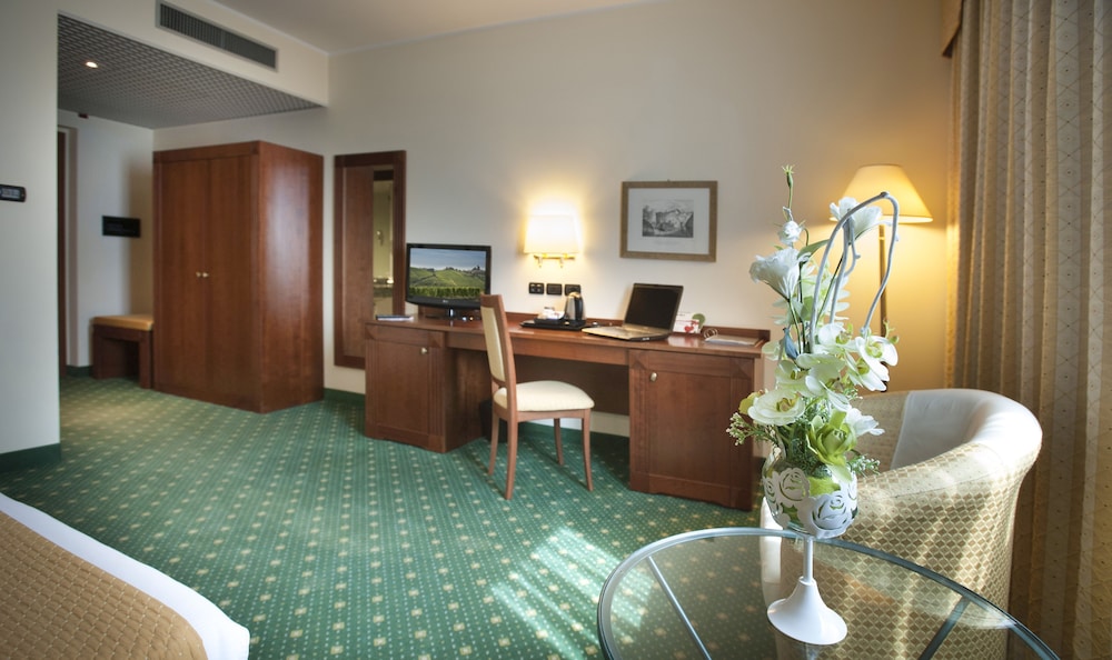 Phi Hotel Cavalieri 18/51