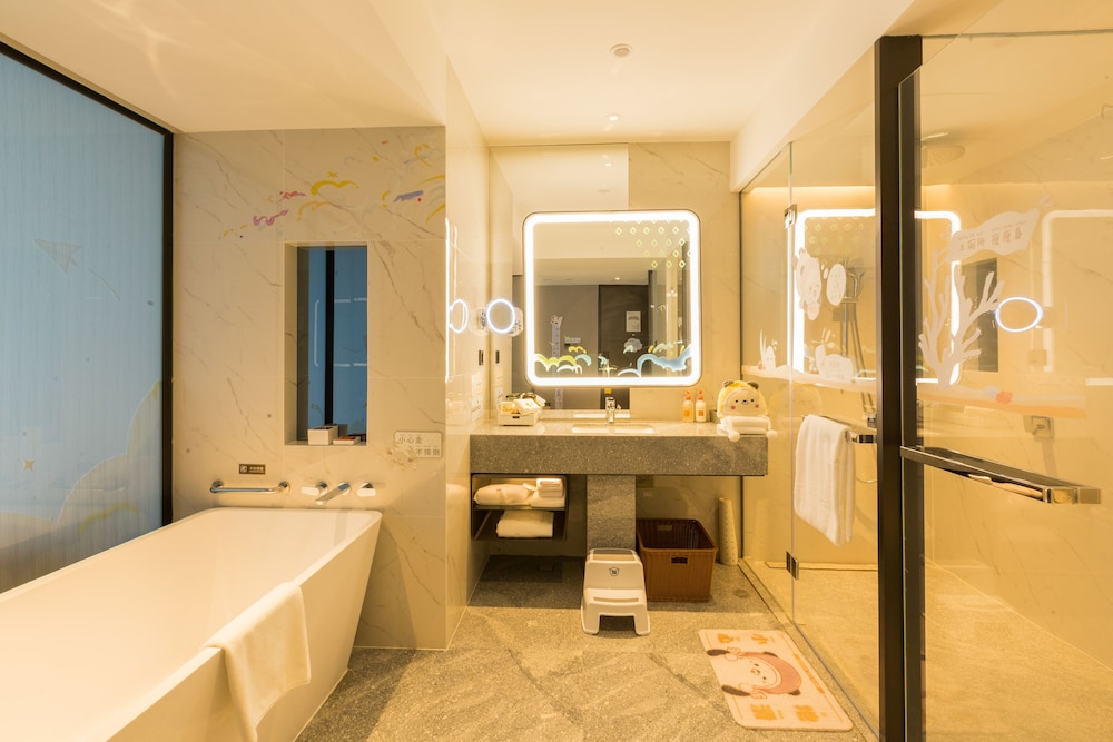 Crowne Plaza Xiamen Jimei, An Ihg Hotel 54/77