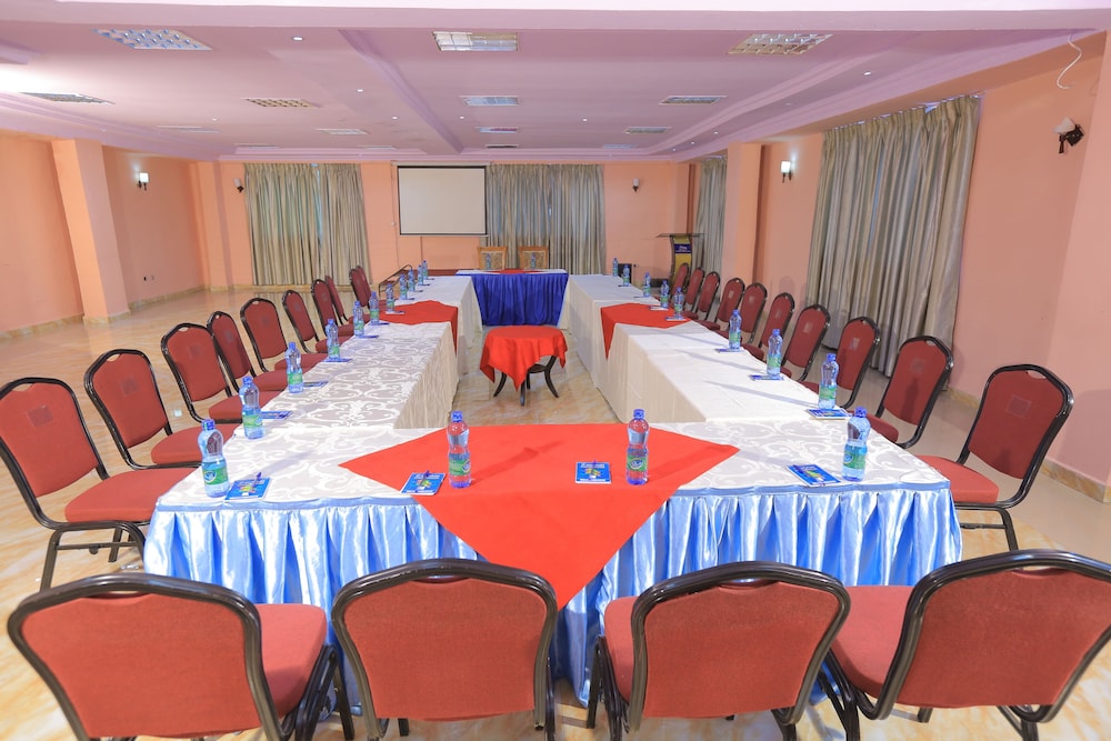 Sarem International Hotel 44/50