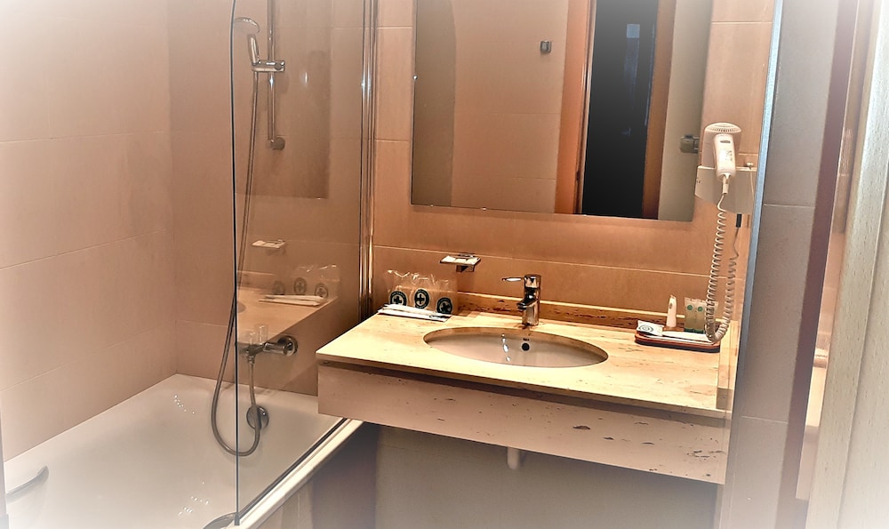 Hotel Villa Marcilla 16/67