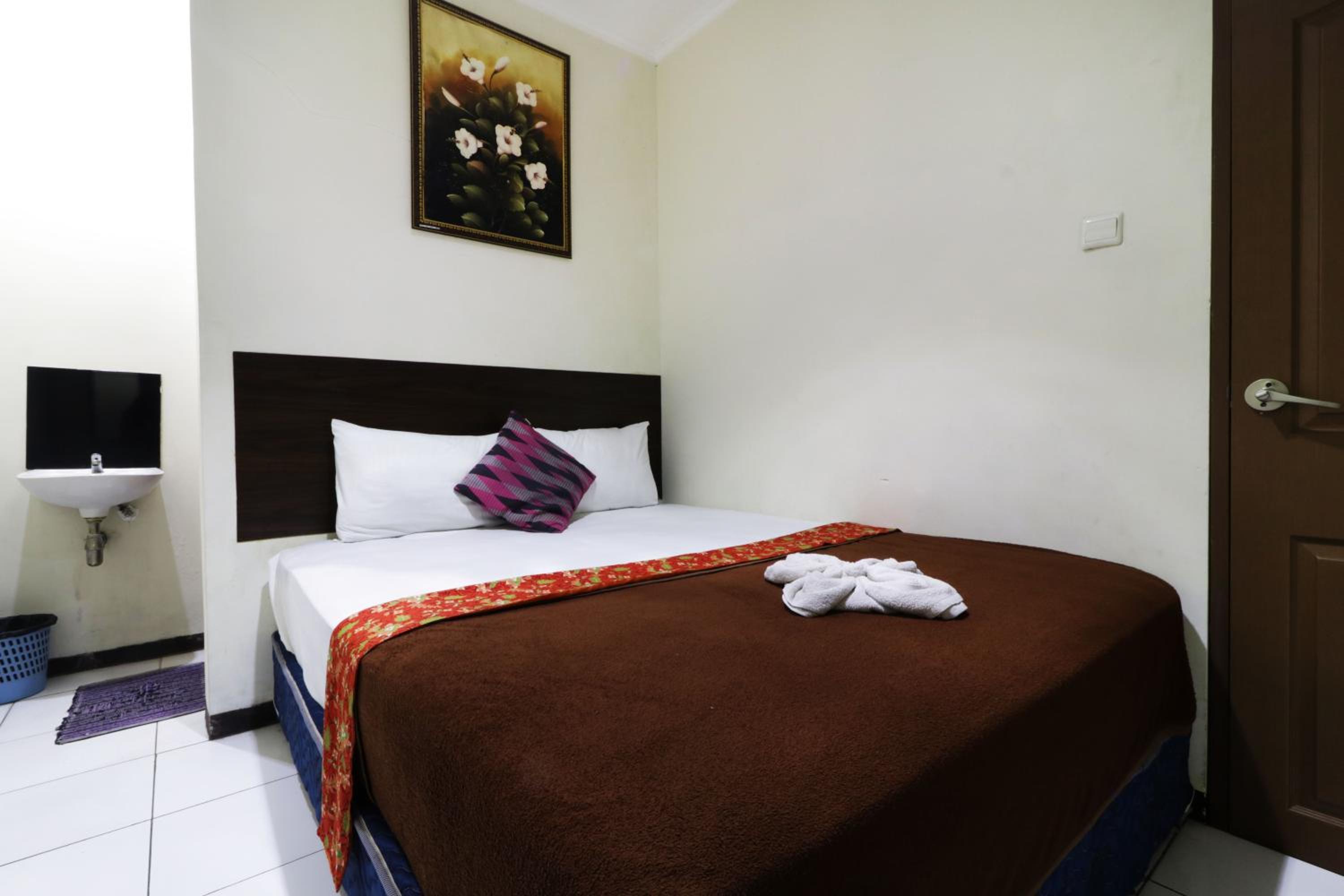 Room, Double Bed, with Fan