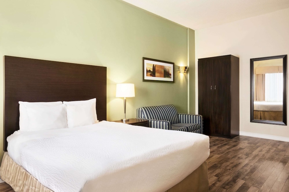 Days Inn by Wyndham Ste. Helene-de-Bagot 8/45