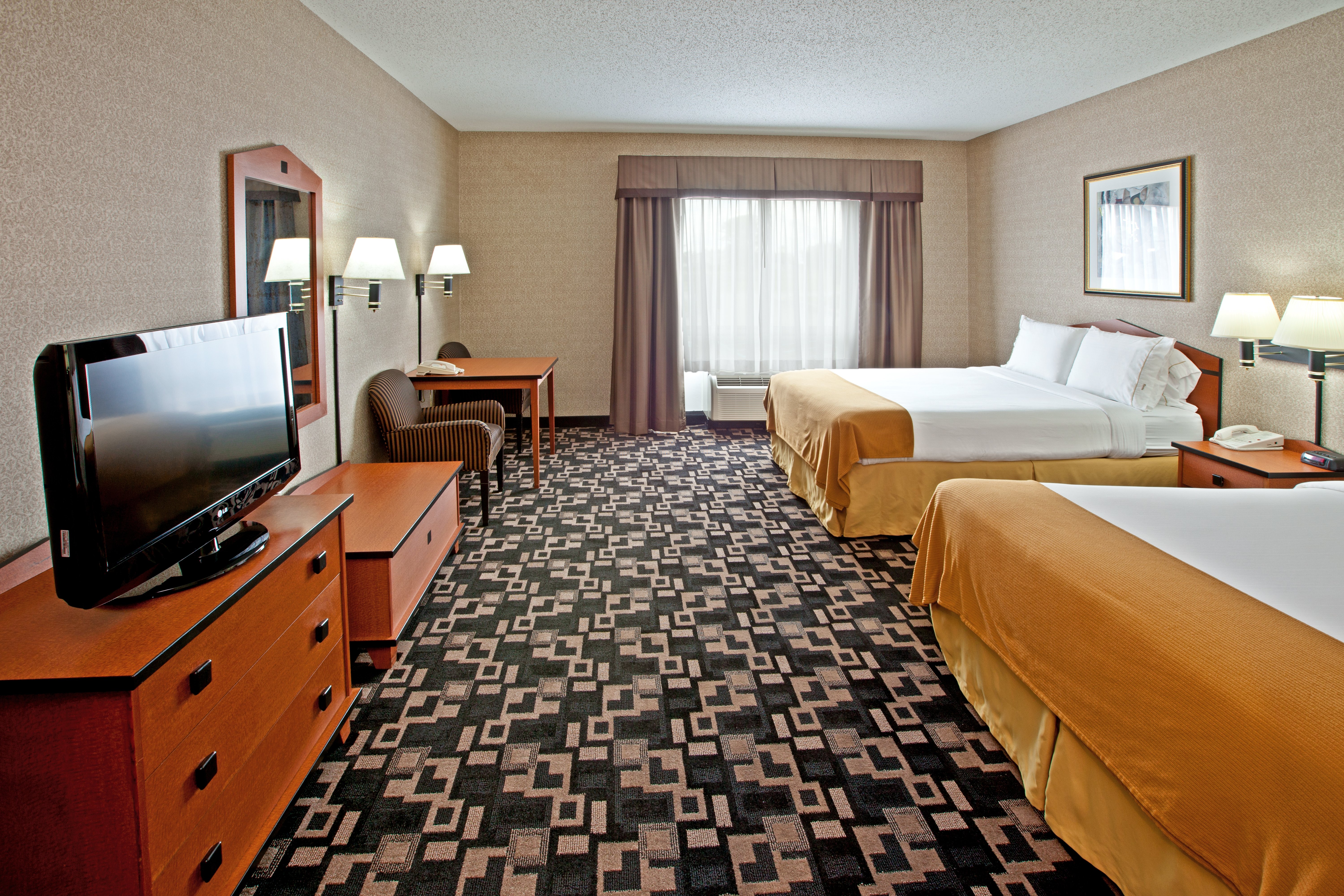 Holiday Inn Express Hotel And Suites Greenwood 35/66