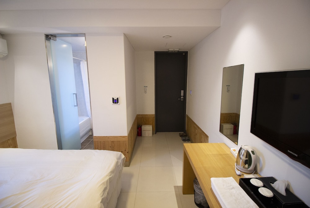 HOTEL IRENE CITY 10/35